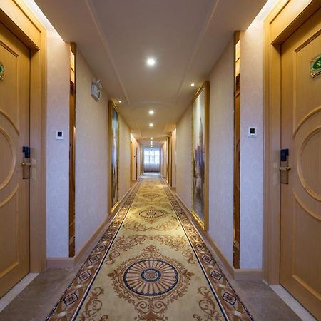 Libei Vienna Hotel Meizhou Xingning District Plaza מראה חיצוני תמונה
