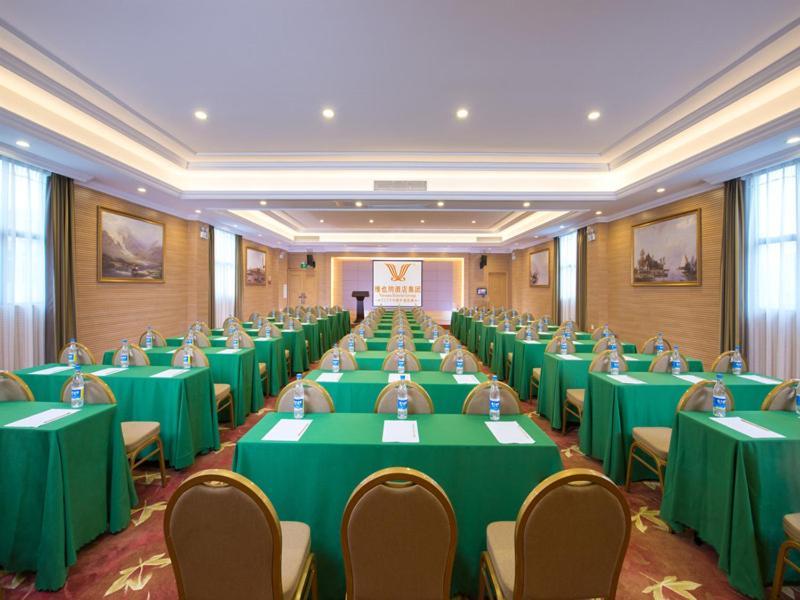 Libei Vienna Hotel Meizhou Xingning District Plaza מראה חיצוני תמונה
